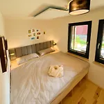 Haus 2 Am Grimnitzsee - Hochwertiges Design, Mit Eigenem Garten Und Nah Am * Иоахимсталь