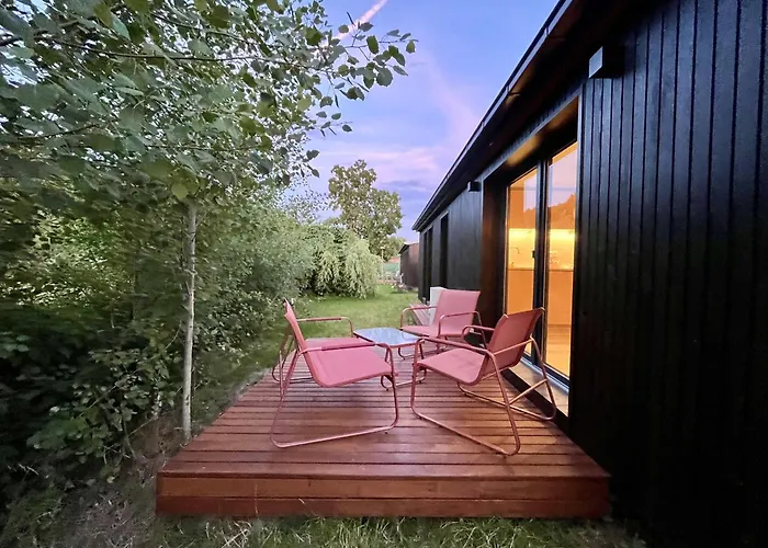 Haus 2 Am Grimnitzsee - Hochwertiges Design, Mit Eigenem Garten Und Nah Am يواخيمستال