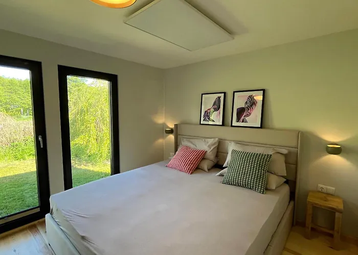 Haus 2 Am Grimnitzsee - Hochwertiges Design, Mit Eigenem Garten Und Nah Am